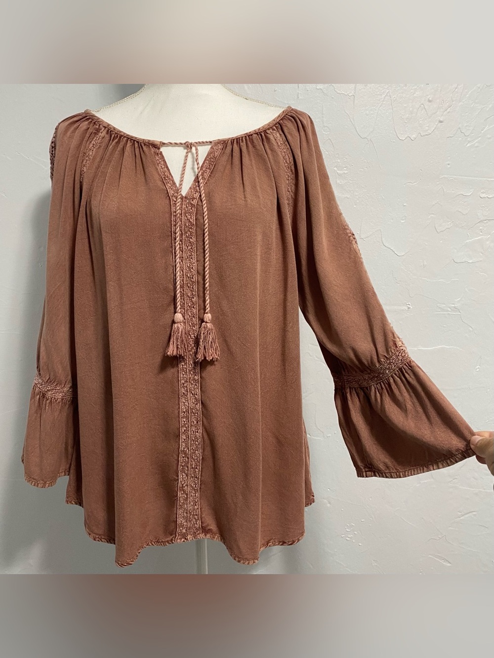 Solitaire Mauve-Tan Boho Tassel Peasant Tunic